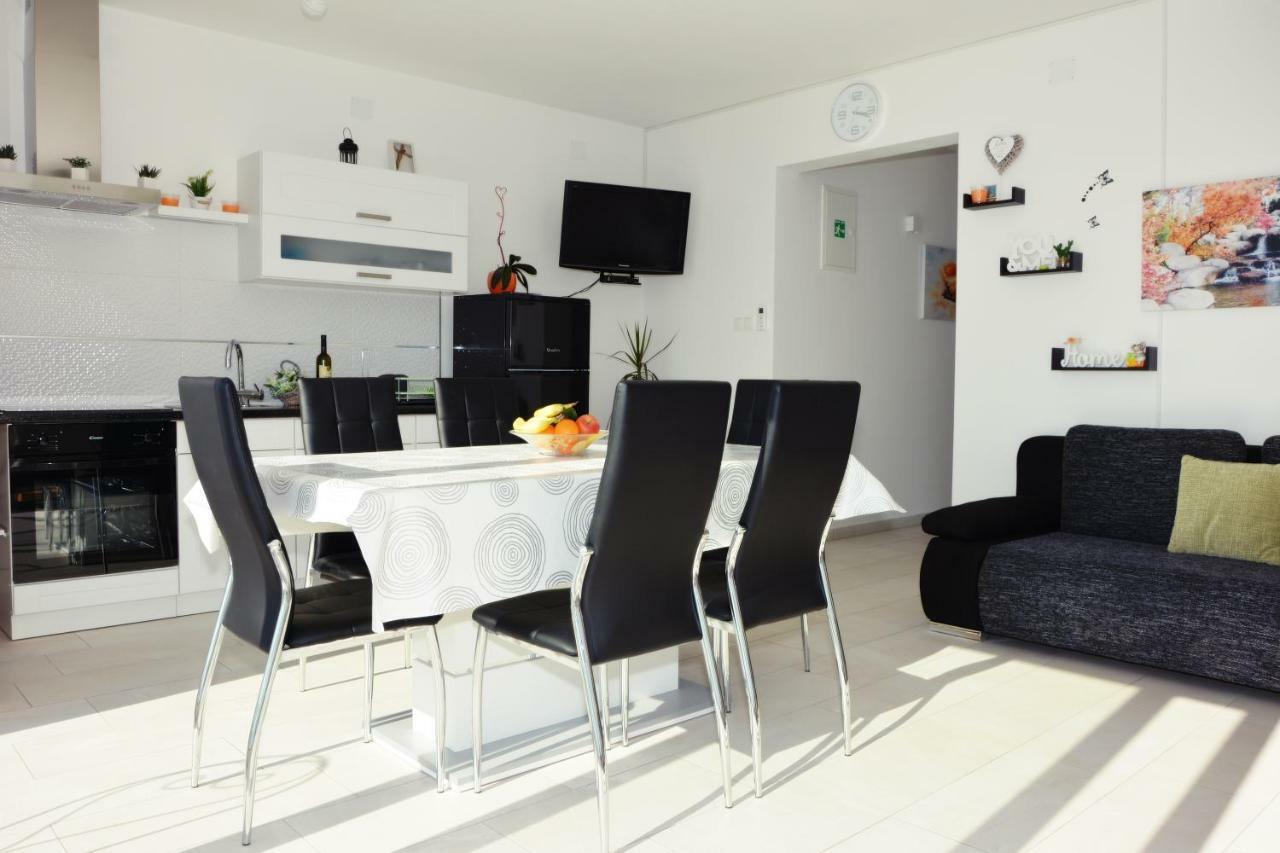 Apartament Tri Srice Senj  Zewnętrze zdjęcie